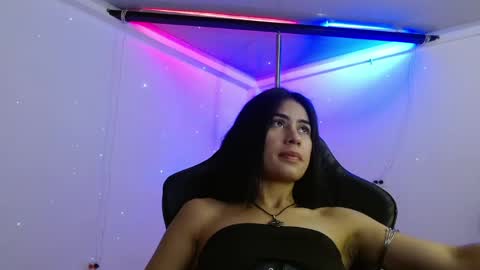 100 explicit here. follow  online show from 28, 4, 2026