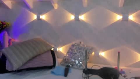 martina mIIler online show from 24, 4, 2026