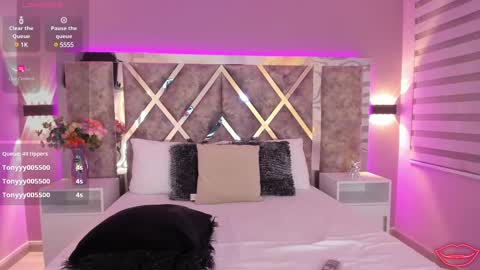 Martina Garcia online show from 4, 3, 2025