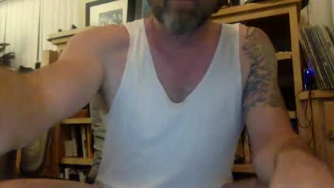 Snapshot of martinstolcris chatting on 8, 7, 2026 martinstolcris online show from 8, 7, 2026