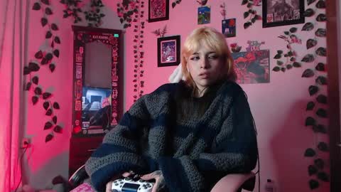                      100   online show from 10, 2, 2025