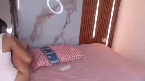 Snapshot of mary_live18 chatting on 25, 9, 2025 Hi guys im Mary online show from 25, 9, 2025