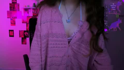 Snapshot of mary_moon__ chatting on 11, 3, 2026 mary_moon__ online show from 11, 3, 2026