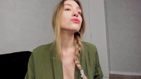 HelIo  Everyone Im MaryWelcome  to my room and  lets have  a good  time  together with me   online show from 17, 12, 2025