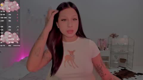 Snapshot of mary_tim chatting on 8, 10, 2025 Maryana online show from 8, 10, 2025