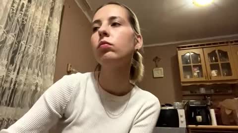 Tessa  online show from 12, 3, 2026