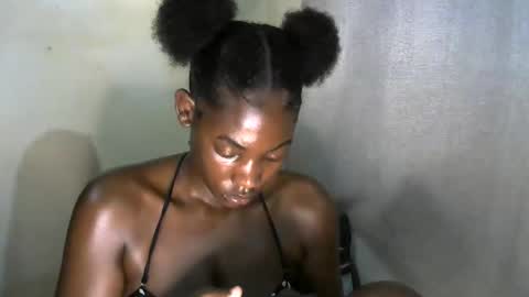 Snapshot of marygaire72 chatting on 11, 11, 2025 Mary online show from 11, 11, 2025