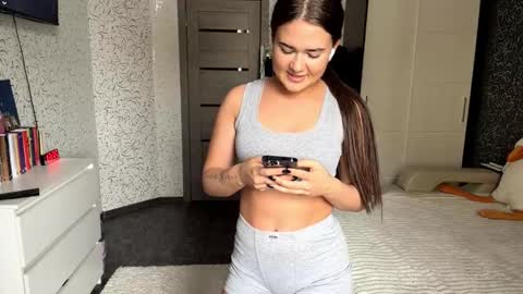 Lola online show from 6, 3, 2026