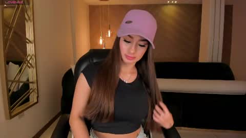 Snapshot of marylewis_ chatting on 14, 6, 2026 Mary online show from 14, 6, 2026