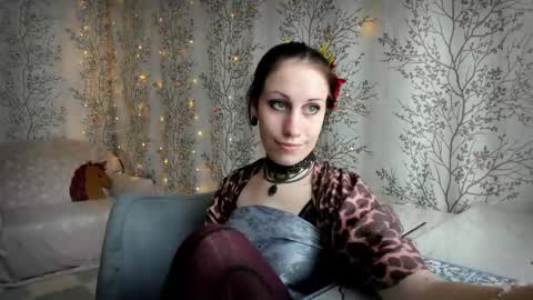 Snapshot of marylou_ chatting on 13, 9, 2025 Mary Lou online show from 13, 9, 2025