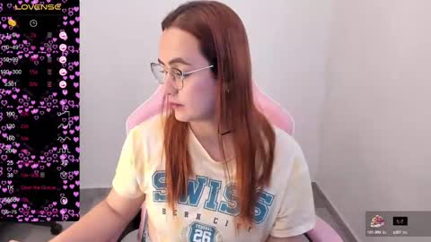 Dulce Maria online show from 26, 2, 2025