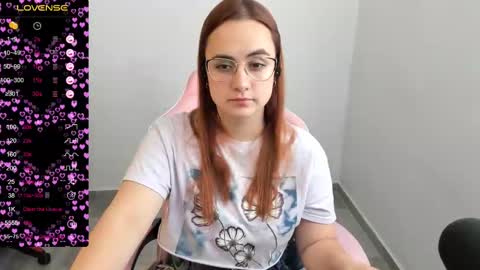 Dulce Maria online show from 5, 3, 2025