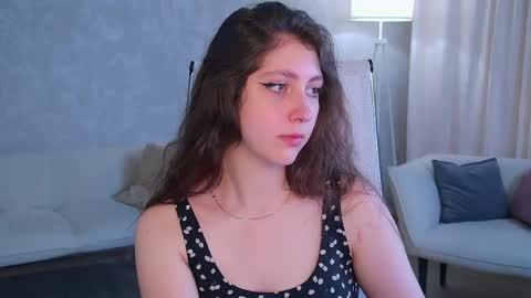 Snapshot of marymillerr chatting on 27, 5, 2026 Mary Miller online show from 27, 5, 2026