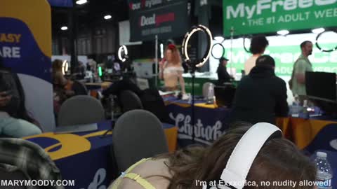 Snapshot of marymoody chatting on 26, 10, 2025 Mary Moody online show from 26, 10, 2025