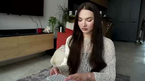 Marina online show from 13, 11, 2025