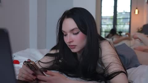 Snapshot of marypsiss chatting on 29, 4, 2026 Marina online show from 29, 4, 2026