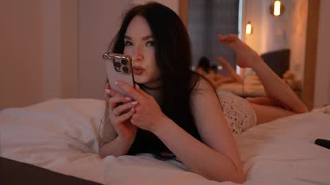 Snapshot of marypsiss chatting on 1, 6, 2026 Marina online show from 1, 6, 2026