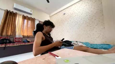 Snapshot of maskboyz2003 chatting on 15, 10, 2025 maskboyz2003 online show from 15, 10, 2025