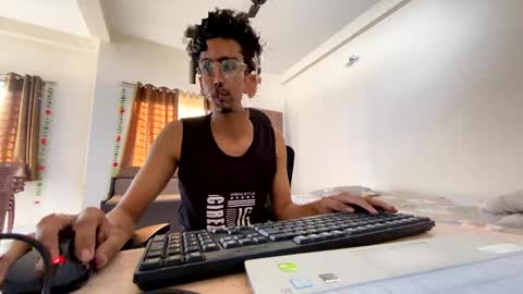 Snapshot of maskboyz2004 chatting on 5, 2, 2025 Mask Boy online show from 5, 2, 2025