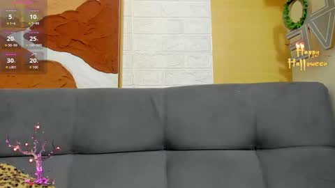 Scarlet  online show from 11, 10, 2025