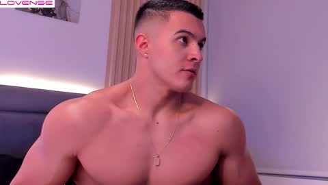 Mason Bennet online show from 28, 11, 2025