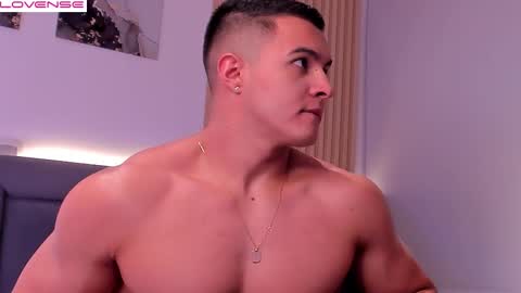 Mason Bennet online show from 2, 12, 2025