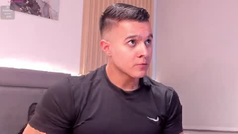 Mason Bennet online show from 4, 4, 2026