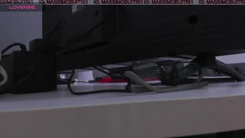 I am Massimo online show from 3, 6, 2026