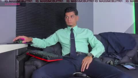 I am Massimo online show from 10, 6, 2026