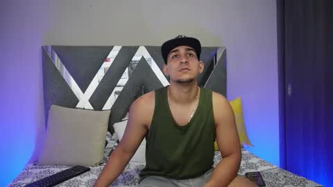 Snapshot of massimo_vidal chatting on 5, 10, 2025 massimo_vidal online show from 5, 10, 2025