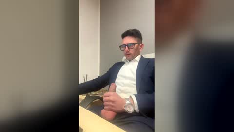 Snapshot of masterboss_fl chatting on 8, 4, 2026 Master Boss online show from 8, 4, 2026