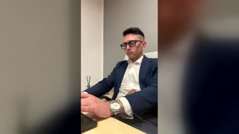 Snapshot of masterboss_fl chatting on 13, 4, 2026 Master Boss online show from 13, 4, 2026