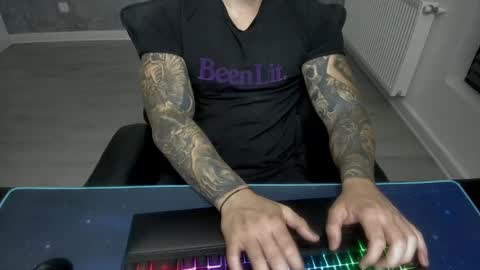 masterkingmuscle online show from 3, 1, 2025