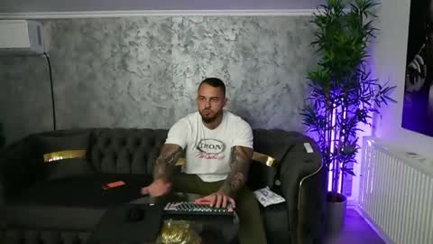 masterkingmuscle online show from 30, 4, 2026