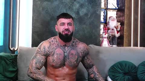 Snapshot of masterkingofmuscle chatting on 19, 12, 2024 masterkingofmuscle online show from 19, 12, 2024