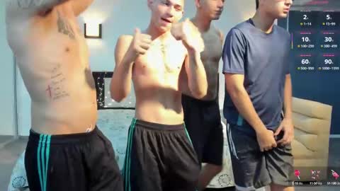 Snapshot of masters_sexx chatting on 23, 2, 2025 Team Cris Darwin- Fernando- Stiven- David online show from 23, 2, 2025