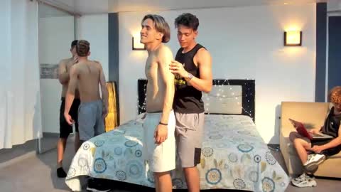 Snapshot of masters_sexx chatting on 24, 2, 2025 Team Cris Darwin- Fernando- Stiven- David online show from 24, 2, 2025