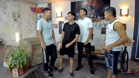 Snapshot of masters_sexx chatting on 26, 10, 2025 Team Cris Darwin- Fernando- Stiven- David online show from 26, 10, 2025