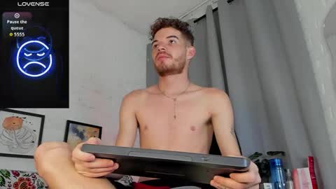 Snapshot of mateo_hunter chatting on 16, 12, 2025 MATEO HUNTER online show from 16, 12, 2025