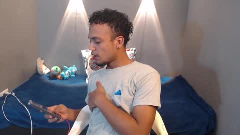 Snapshot of mateo_nick chatting on 4, 6, 2026 Mateo and Noah online show from 4, 6, 2026