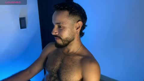 Mateo Baer online show from 26, 4, 2026