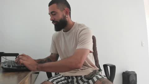 Matheus     online show from 9, 12, 2024