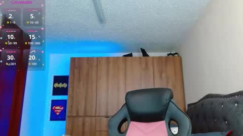 Snapshot of mathewhot3 chatting on 5, 12, 2025 mathewhot3 online show from 5, 12, 2025