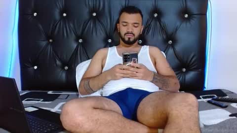 Snapshot of mathewhot3 chatting on 12, 1, 2026 mathewhot3 online show from 12, 1, 2026