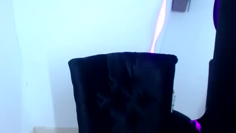 Snapshot of mati0421 chatting on 11, 1, 2025 Mati04 online show from 11, 1, 2025