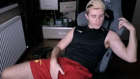 Snapshot of matt_aniston chatting on 13, 12, 2024 Matt online show from 13, 12, 2024