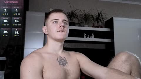 Snapshot of matt_aniston chatting on 15, 12, 2024 Matt online show from 15, 12, 2024