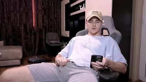 Snapshot of matt_aniston chatting on 11, 2, 2025 Matt online show from 11, 2, 2025