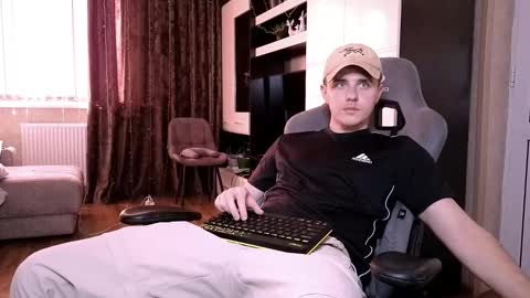 Snapshot of matt_aniston chatting on 12, 2, 2025 Matt online show from 12, 2, 2025