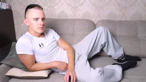 Snapshot of matt_aniston chatting on 13, 9, 2025 Matt online show from 13, 9, 2025